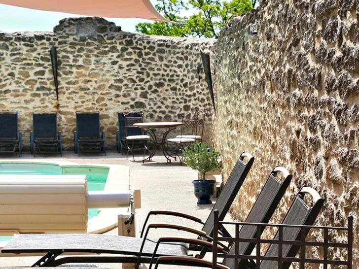 Le Clos De La Tuiliere Гриньян Экстерьер фото