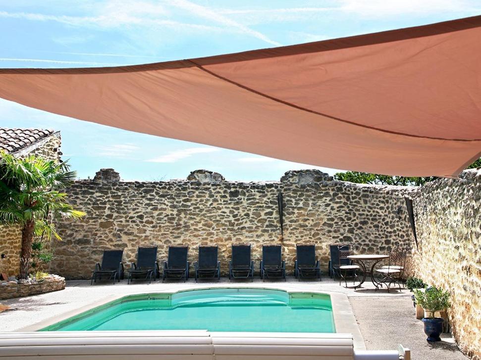 Le Clos De La Tuiliere Гриньян Экстерьер фото